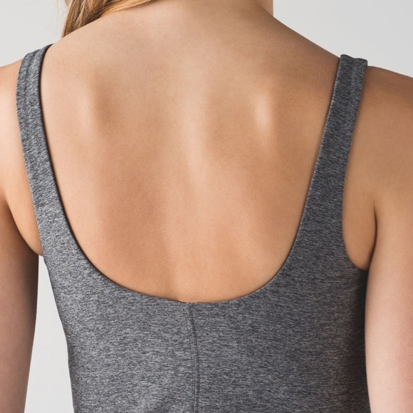 LULULEMON Contour Tank SIZE 8 - Picture 4 of 8